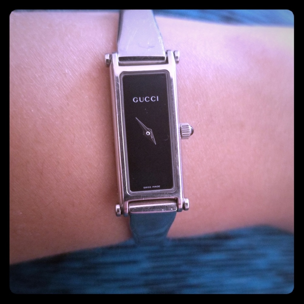 Gucci 1500L watch